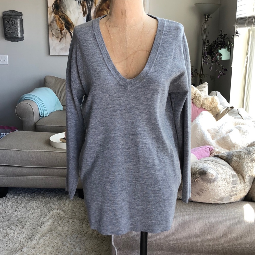 Oversized grey J Crew sweater size small w/ pocket